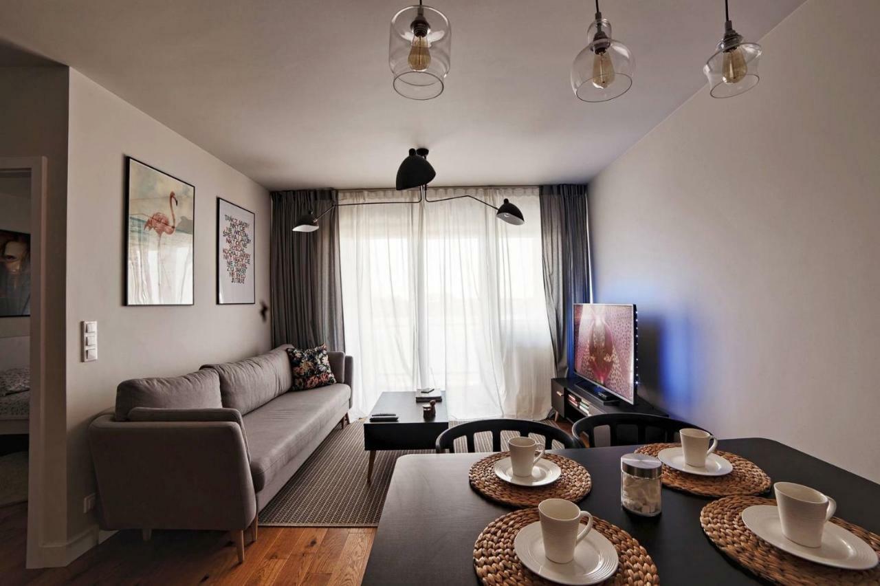 One Apartment Srem